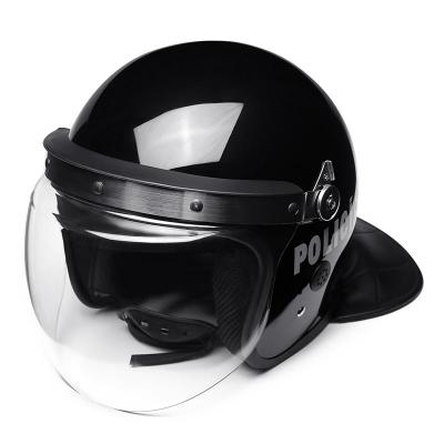 La policía militar anti motín de control de casco